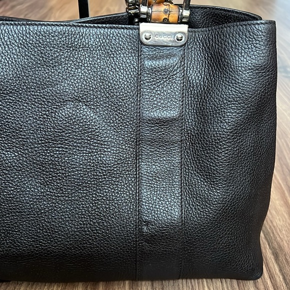 A143 - 💯 % authentic Gucci shoulder bag - Picture 8 of 16